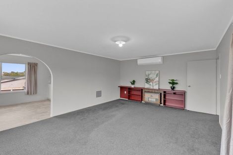 Photo of property in 15 Maple Avenue, Dinsdale, Hamilton, 3204