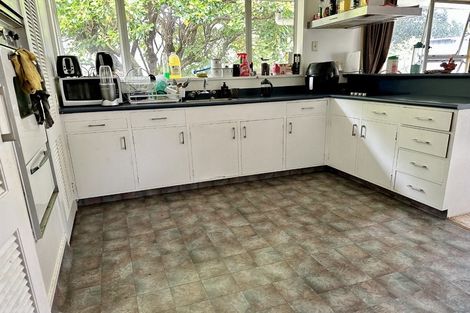 Photo of property in 1/349 College Street, West End, Palmerston North, 4410