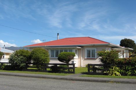 Photo of property in 36 Rintoul Street, Westport, 7825