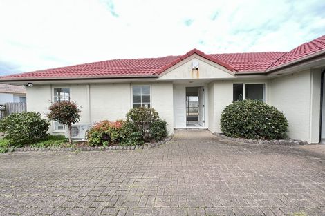 Photo of property in 55 Palmcrest Grove, Highland Park, Auckland, 2010