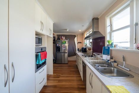 Photo of property in 27 Willis Street, Bader, Hamilton, 3206