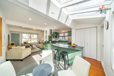 Photo of property in 40a Viewmont Drive, Harbour View, Lower Hutt, 5010