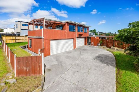 Photo of property in 57 Highland Park Drive, Highland Park, Auckland, 2010