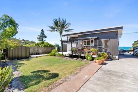 Photo of property in 58 Rothesay Bay Road, Rothesay Bay, Auckland, 0630