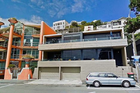 Photo of property in 222 Oriental Parade, Oriental Bay, Wellington, 6011