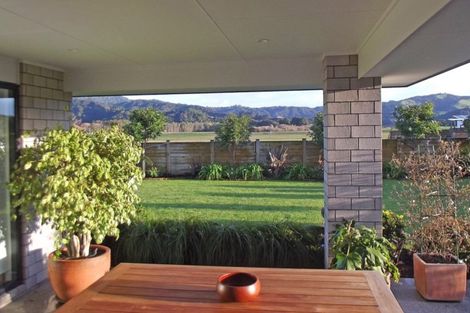 Photo of property in 24 Debenham Drive, Whitianga, 3510