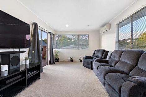 Photo of property in 53 Helena Street, Massey, Auckland, 0614