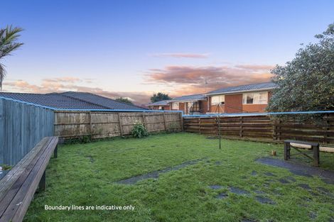 Photo of property in 2/43 Rimu Street, New Lynn, Auckland, 0600