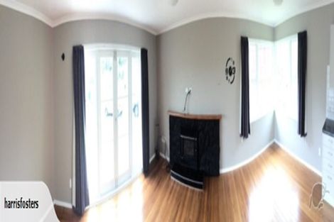 Photo of property in 54 Batchelor Street, Newlands, Wellington, 6037