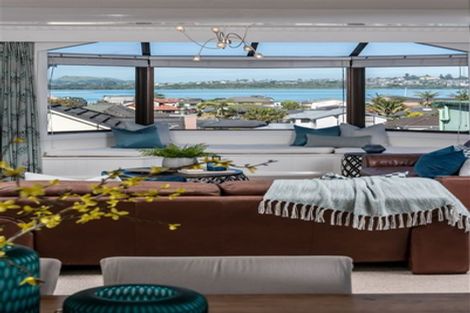 Photo of property in 22 Morrow Avenue, Bucklands Beach, Auckland, 2012