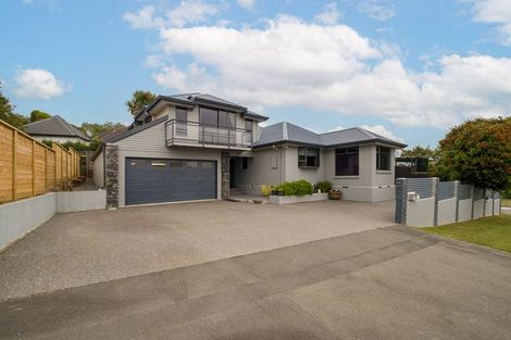 Photo of property in 2 Whaka Terrace, Huntsbury, Christchurch, 8022