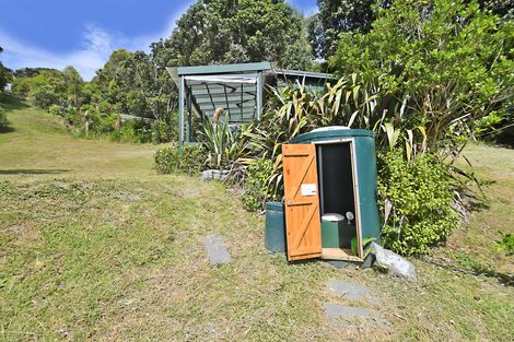 Photo of property in 20 Hillside Crescent, Leigh, 0985