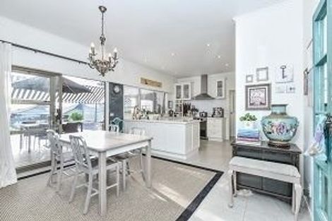 Photo of property in 6 Bungalore Place, Half Moon Bay, Auckland, 2012