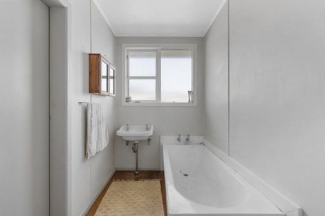 Photo of property in 6 Bullians Avenue, Taumarunui, 3920