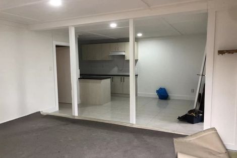 Photo of property in 7 Glen Vista Place, Bayview, Auckland, 0629