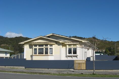 Photo of property in 43 Moorhouse Street, Ross, 7812