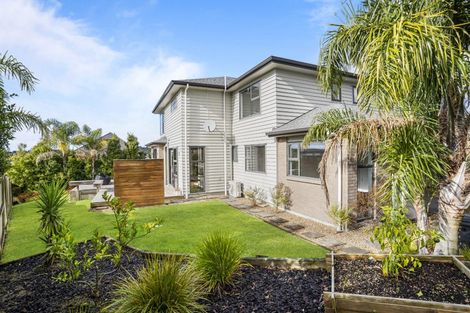 Photo of property in 16 Miller Rise, Silverdale, 0932