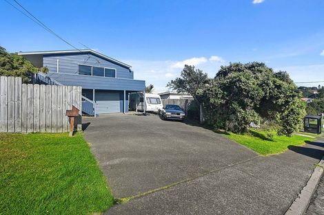 Photo of property in 1291 Whangaparaoa Road, Army Bay, Whangaparaoa, 0930