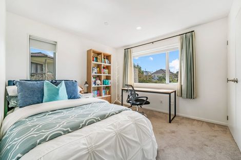 Photo of property in 11 Andara Close, Pinehill, Auckland, 0632