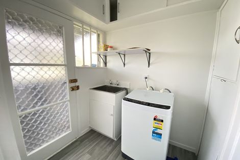 Photo of property in 2/14 Downing Street, Glenfield, Auckland, 0629