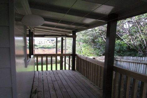 Photo of property in 6 Seagull Place, Whitby, Porirua, 5024