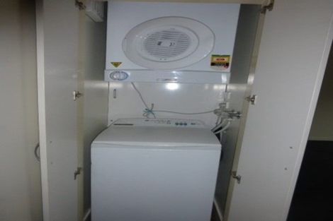 Photo of property in 2/30 Mathesons Road, Phillipstown, Christchurch, 8011