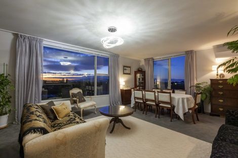 Photo of property in 72 Kakariki Grove, Waikanae, 5036