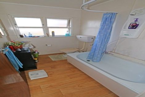 Photo of property in 135 Elizabeth Drive, Tokoroa, 3420