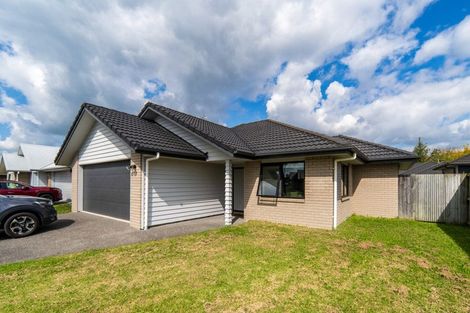 Photo of property in 19 Teatree Close, Huntington, Hamilton, 3210