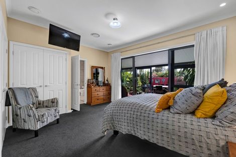 Photo of property in 69f Karamea Street, Whalers Gate, New Plymouth, 4310