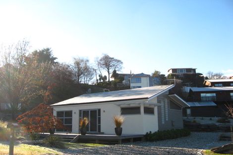 Photo of property in 1 Mcdonnell Road, Arrowtown, 9302