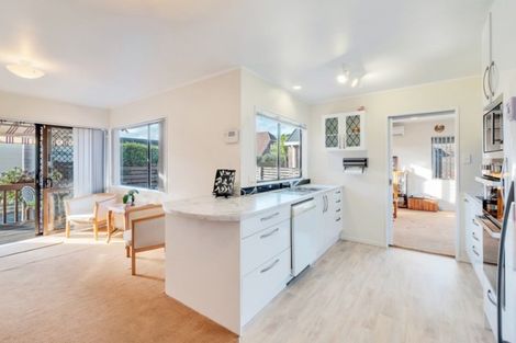 Photo of property in 4a Park Estate Road, Rosehill, Papakura, 2113