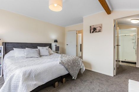 Photo of property in 57 Shackle Lane, Whitby, Porirua, 5024