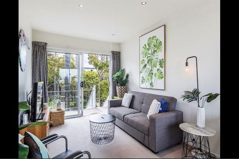 Photo of property in 1/72l Kitchener Road, Milford, Auckland, 0620