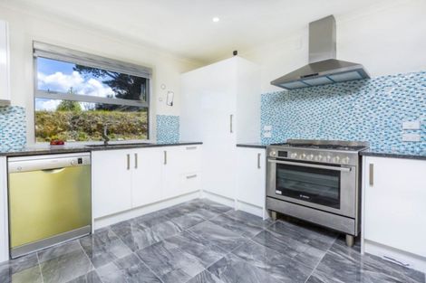 Photo of property in 25b Mount Marua Way, Timberlea, Upper Hutt, 5018