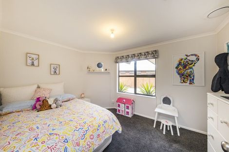 Photo of property in 60 Branigan Parade, Kelvin Grove, Palmerston North, 4414