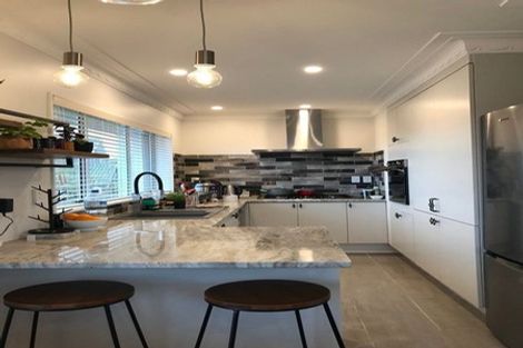 Photo of property in 1/1 Clearwater Cove, West Harbour, Auckland, 0618