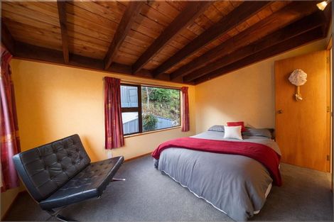 Photo of property in 7b Cameron Place, Fernhill, Queenstown, 9300