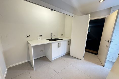 Photo of property in 2/6 Sandford Street, Campbells Bay, Auckland, 0630