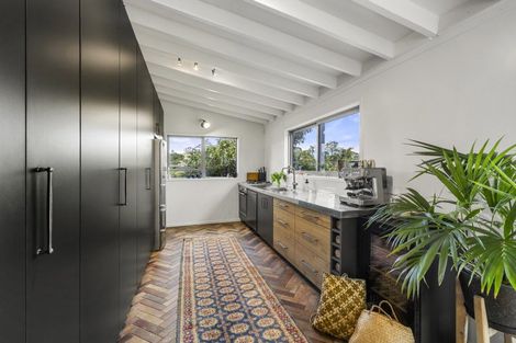 Photo of property in 37 Main Road, Raglan, 3225