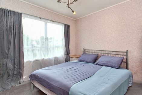 Photo of property in 43 Burundi Avenue, Clendon Park, Auckland, 2103