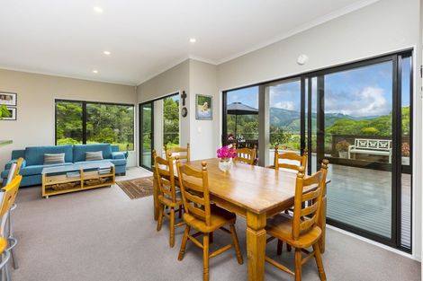 Photo of property in 12 Sylvan Way, Silverstream, Upper Hutt, 5019