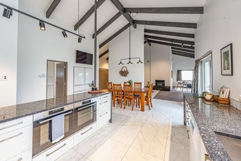 Photo of property in 8 Akepiro Place, Tawhero, Whanganui, 4501