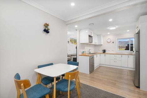 Photo of property in 12 Arthur Crescent, Waikawa, Picton, 7220