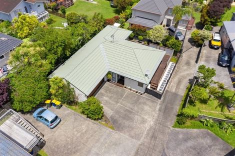 Photo of property in 1/12 Phillip Parade, Forrest Hill, Auckland, 0620