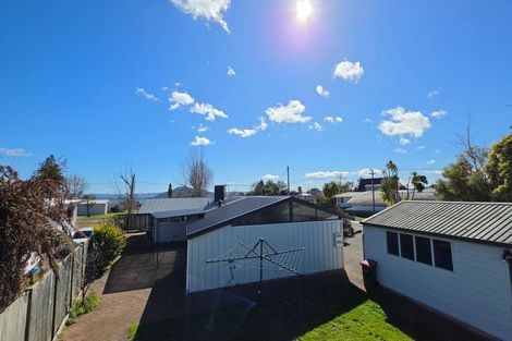 Photo of property in 20 Willow Avenue, Hannahs Bay, Rotorua, 3010