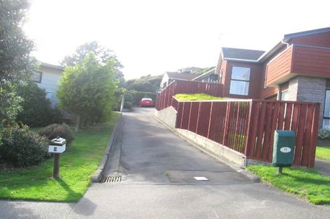 Photo of property in 11 Kinnel Grove, Papakowhai, Porirua, 5024