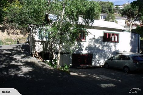 Photo of property in 27 Moffitt Street, Vogeltown, Wellington, 6021