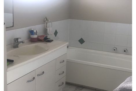 Photo of property in 1/71 Kowhai Road, Mairangi Bay, Auckland, 0630