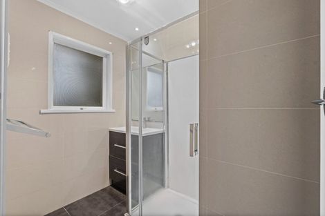 Photo of property in 2/10 Mahon Place, Papatoetoe, Auckland, 2025